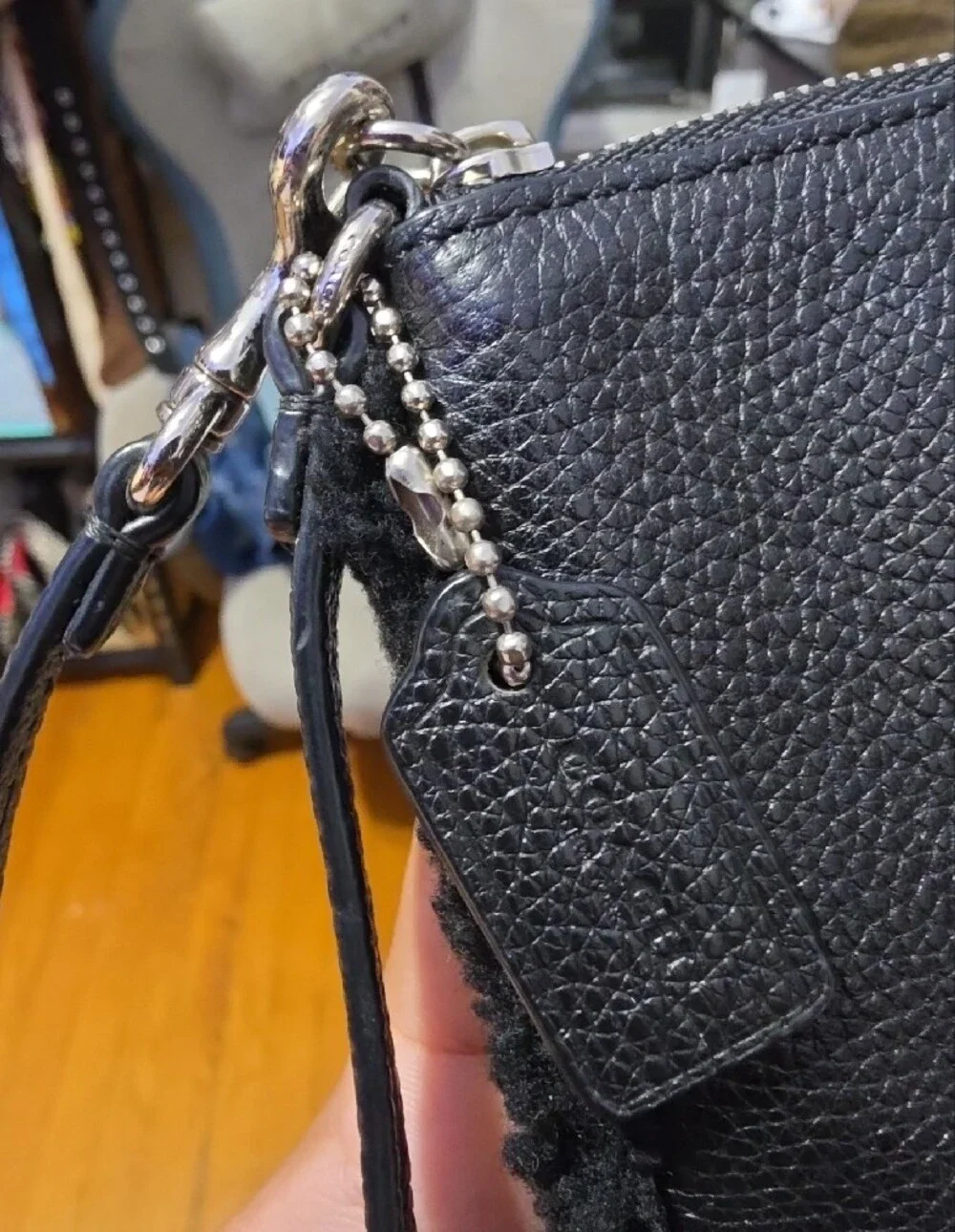 Coach wristlet black